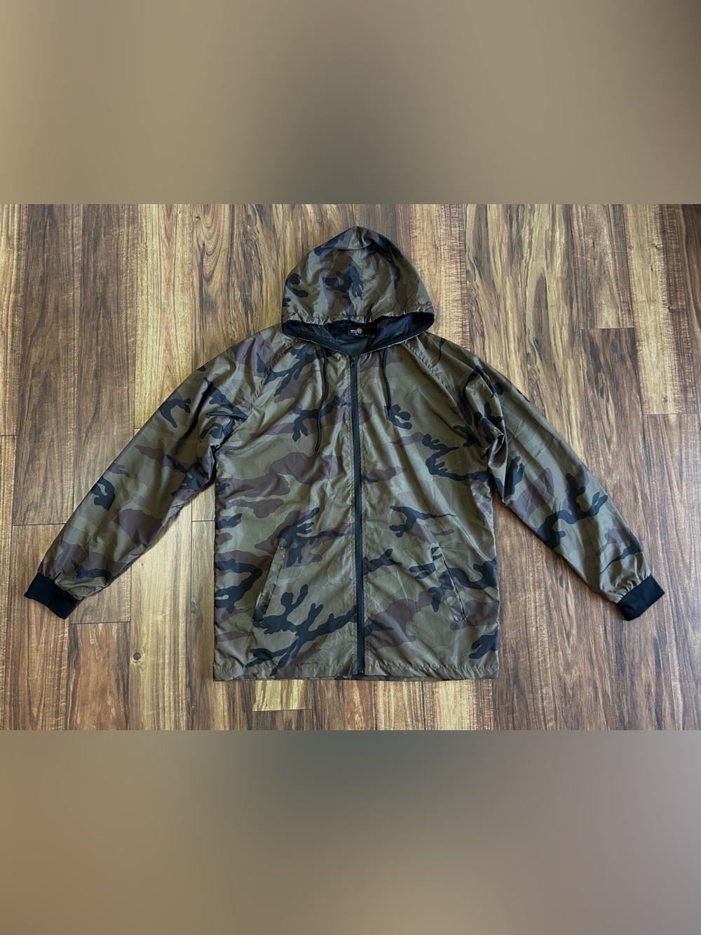 Molokai Surf Co Hooded Lightweight Windbreaker Green Army Camouflage Men’s XL